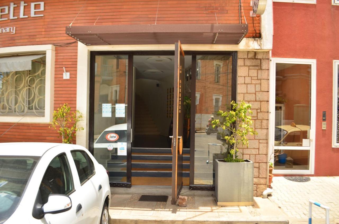Hotel La Villette Antananarivo Bagian luar foto