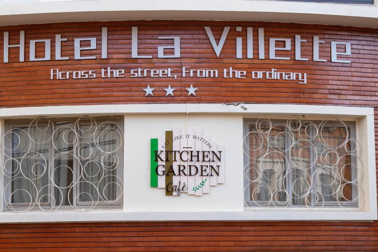 Hotel La Villette Antananarivo Bagian luar foto